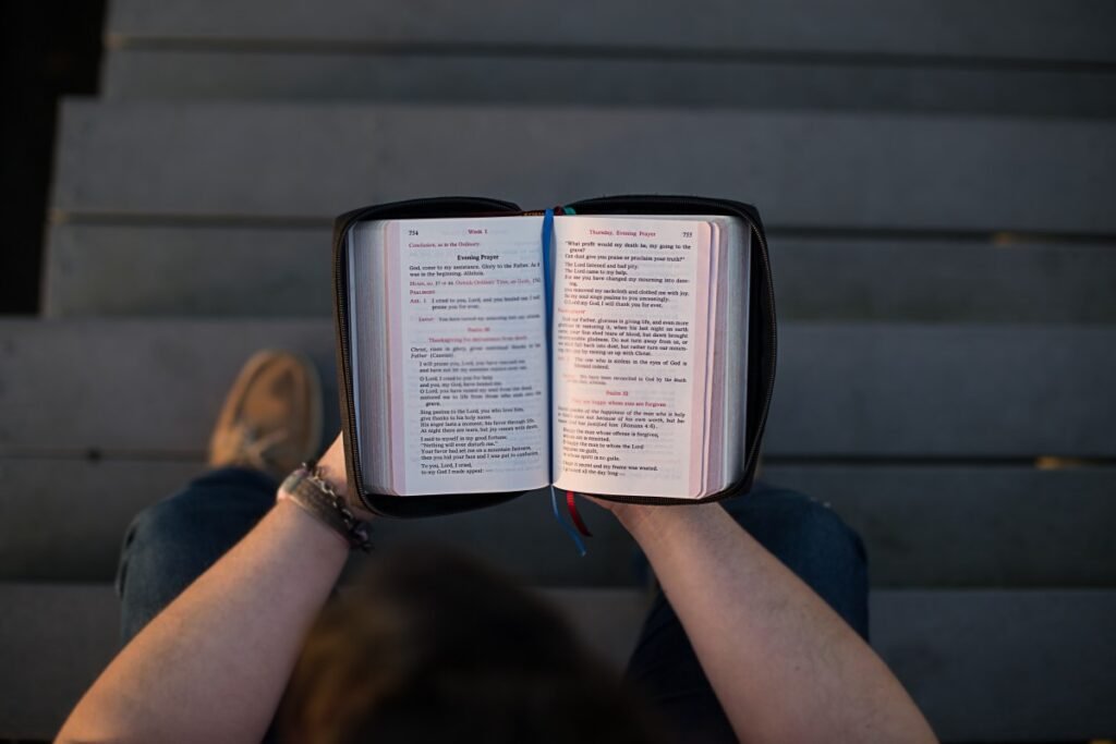 Quantos livros tem a Bíblia evangélica, católica e ortodoxa?